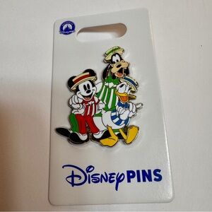 NWT Dapper Dan pin. Disney Parks Dapper Dans Mickey Mouse, Goofy, and Donald